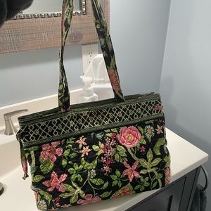 Vera Bradley spring/ summer bag. Very lightly used.